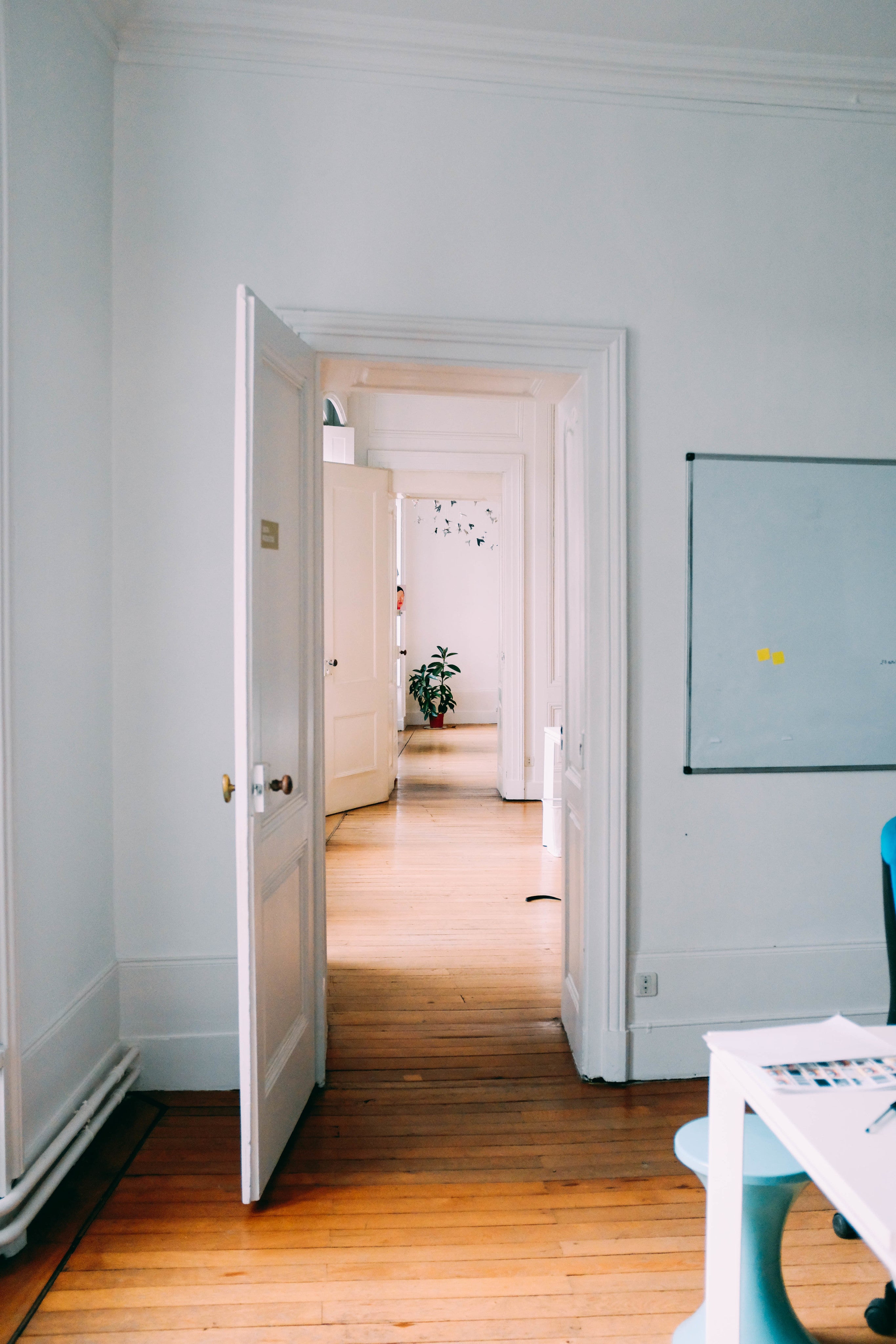 doors-open-in-white-house